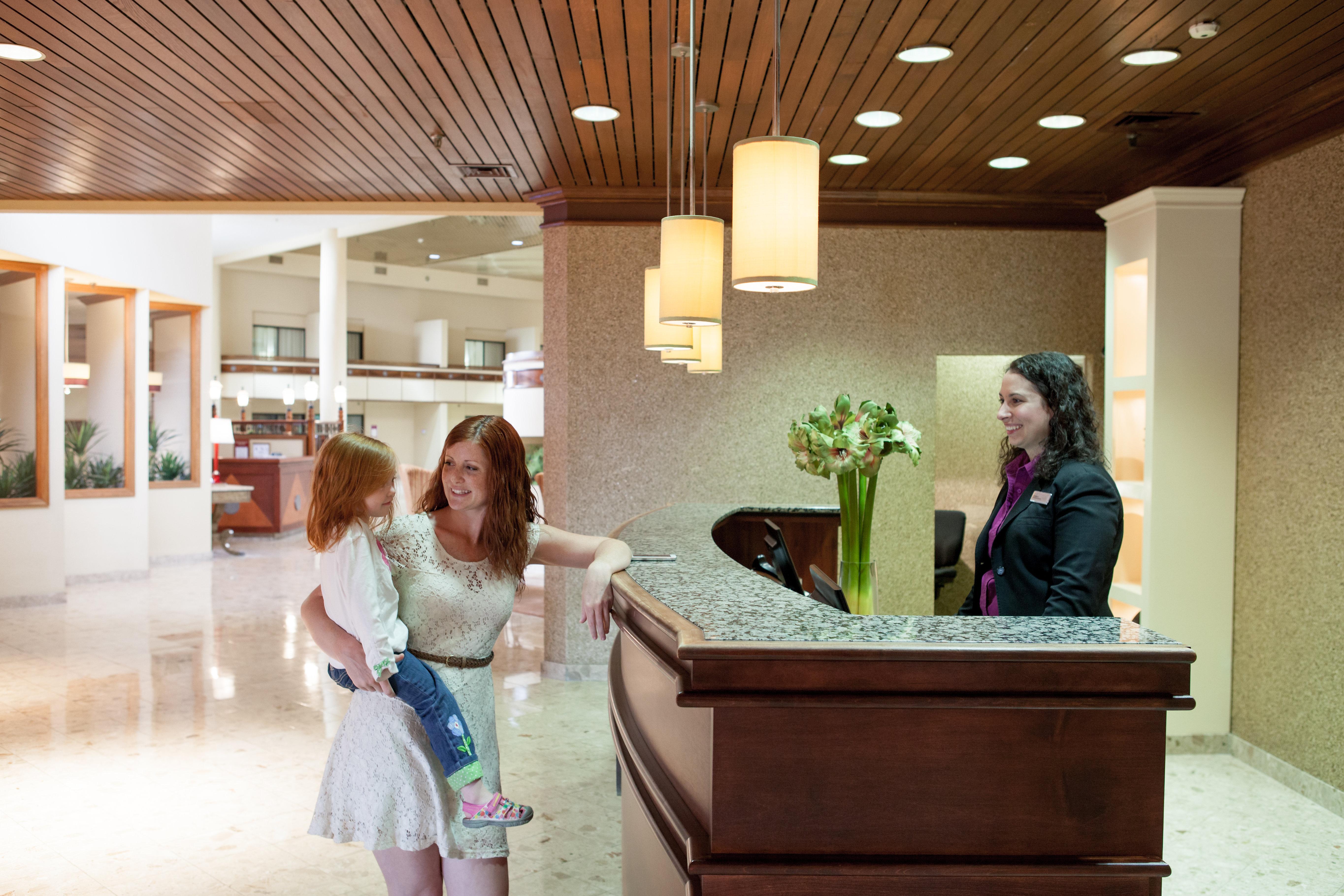Crowne Plaza Hotel Hickory By Ihg Экстерьер фото