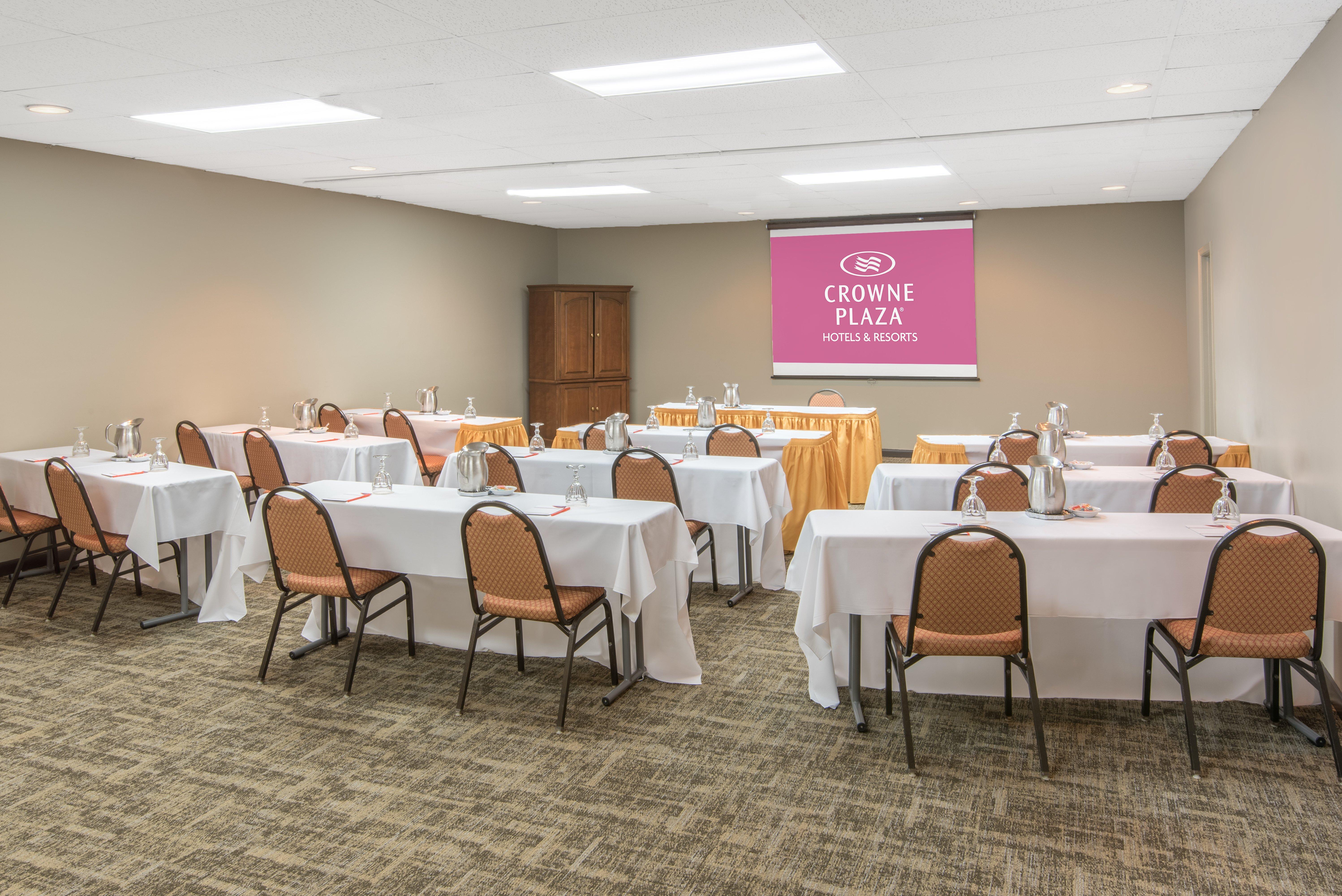 Crowne Plaza Hotel Hickory By Ihg Экстерьер фото