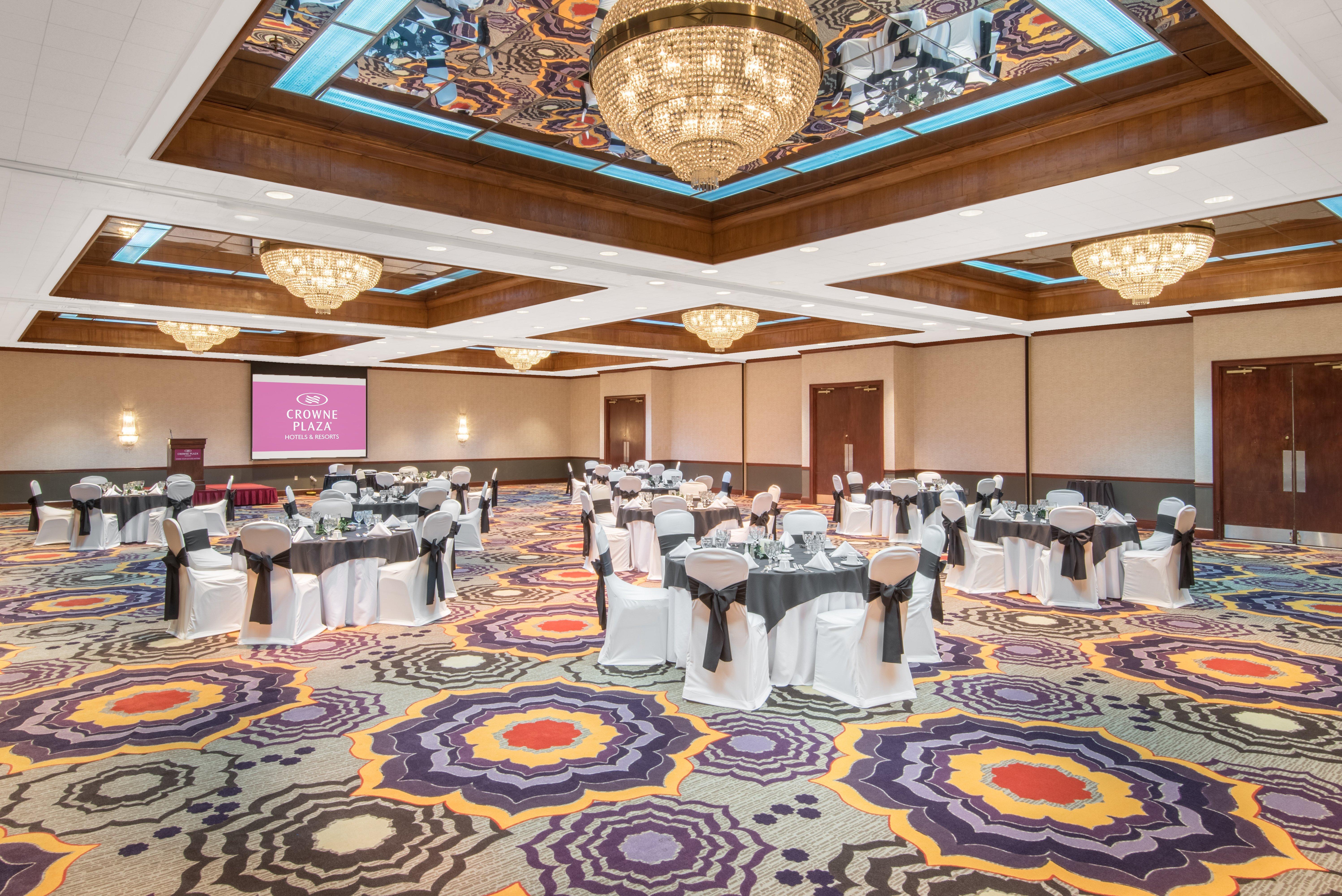 Crowne Plaza Hotel Hickory By Ihg Экстерьер фото